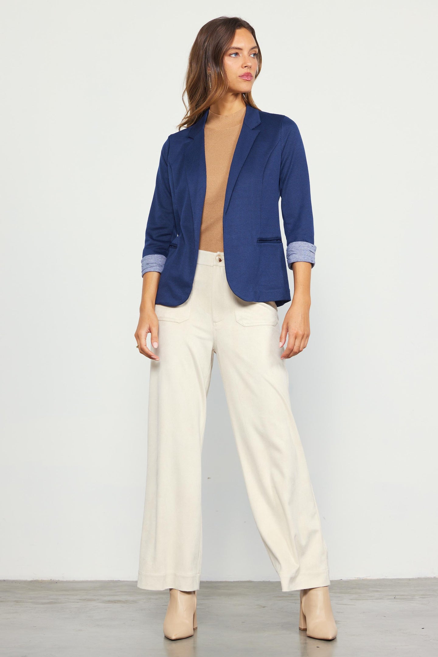 Three Quarter Sleeve Knit Blazer