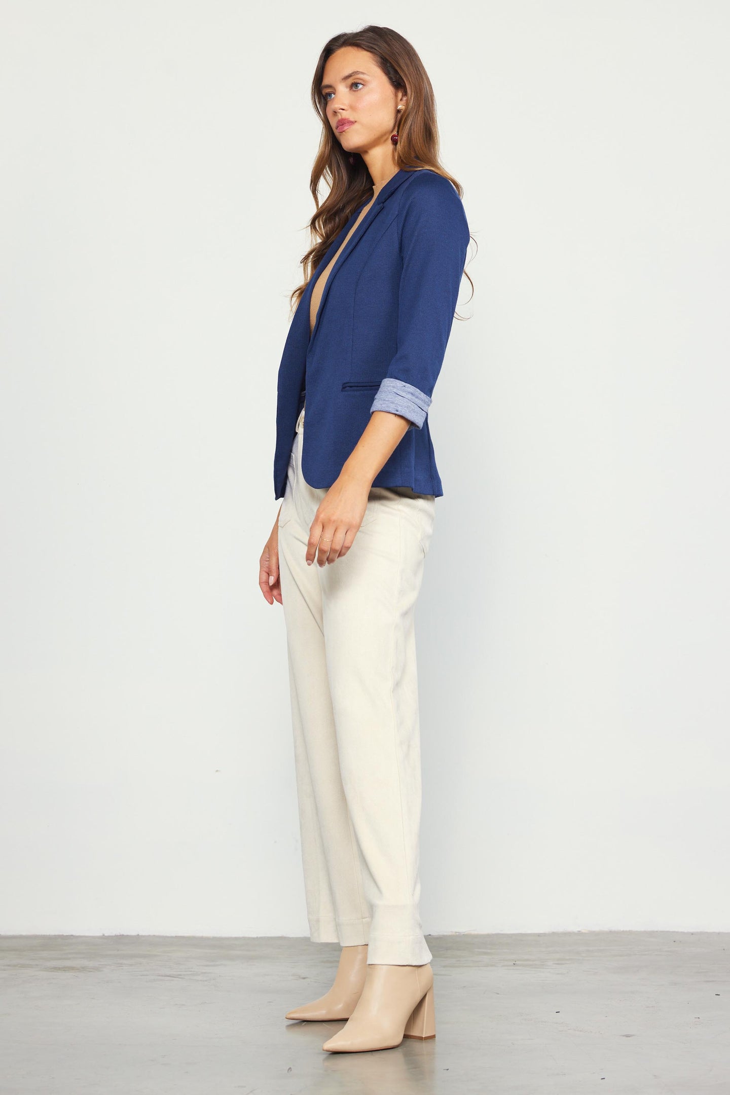 Three Quarter Sleeve Knit Blazer