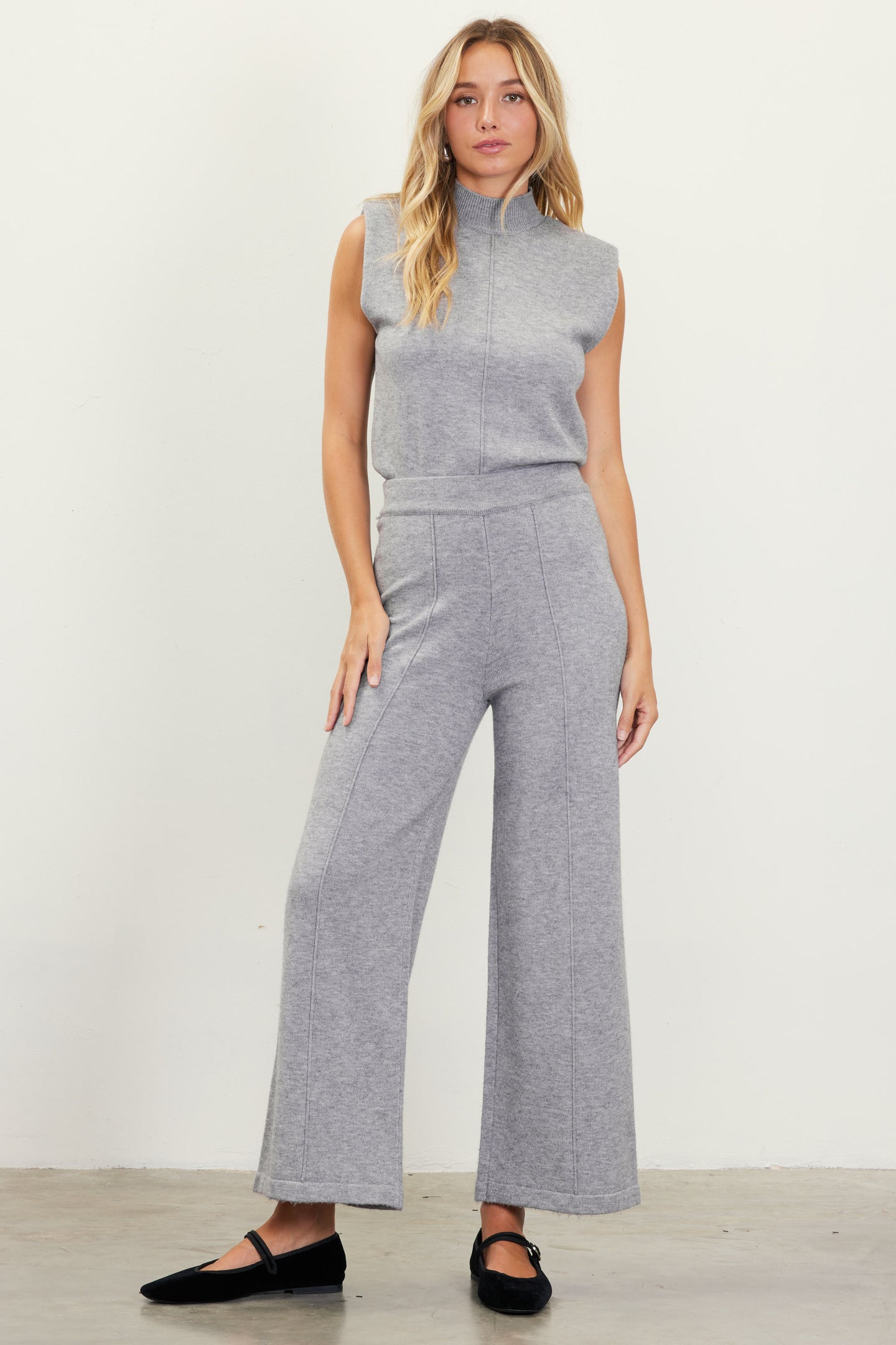 Cropped Knit Pants