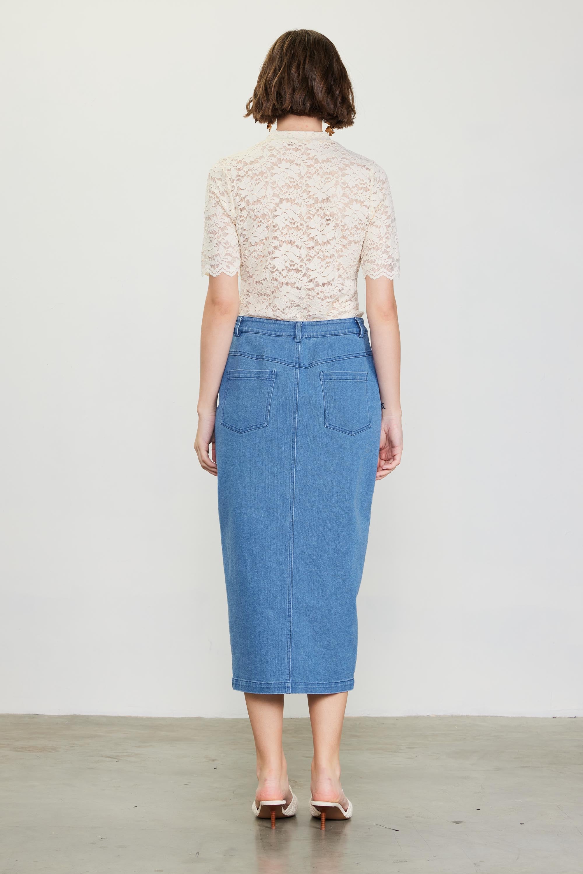 Denim Button Down Midi Skirt SKIES ARE BLUE