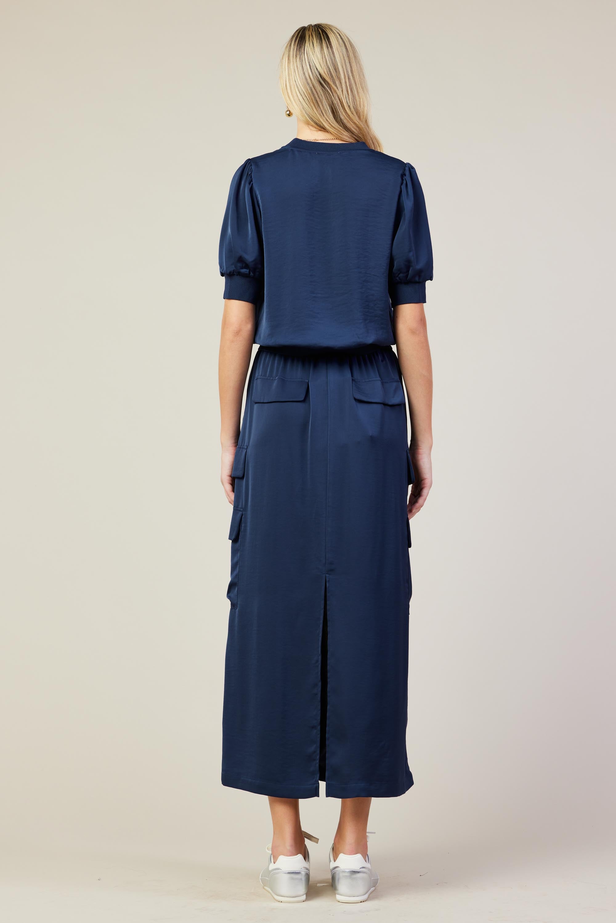 Navy blue midi skirt with pockets hotsell