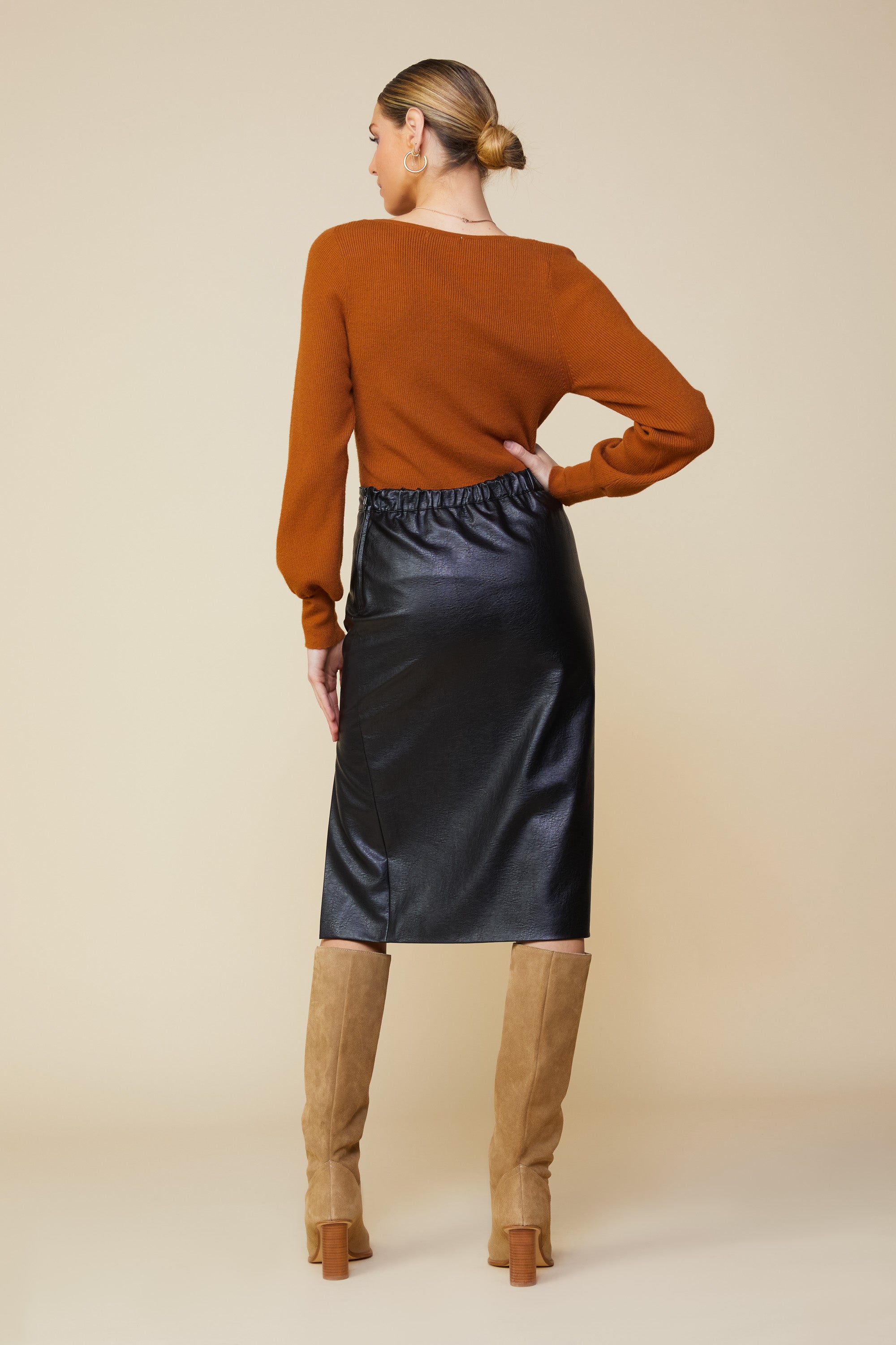 Vegan Leather Pencil Skirt – SKIES ARE BLUE